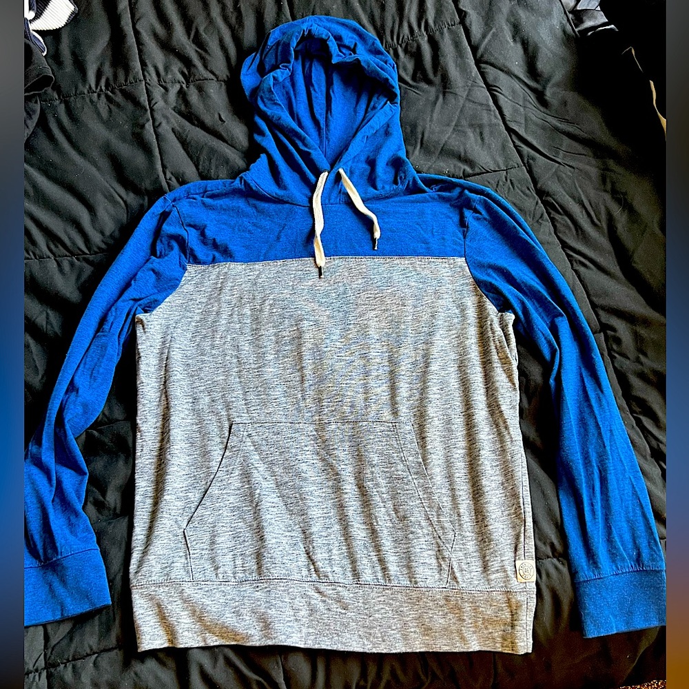American Eagle Long Sleeve Hooded Shirt